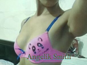 Angelik_Smith