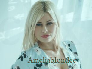 Ameliablondee