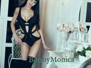 Bonny_Monica