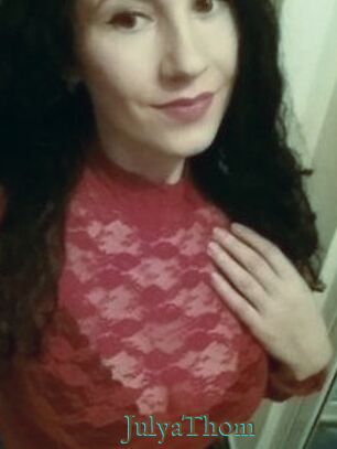 JulyaThom