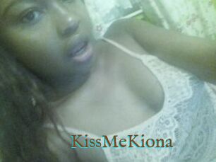 KissMeKiona