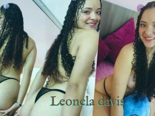 Leonela_davis