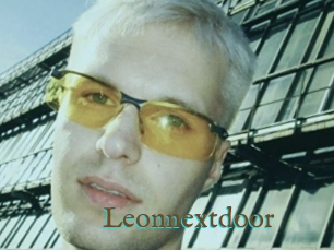 Leonnextdoor