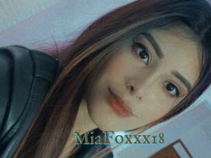 MiaFoxxx18