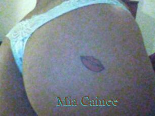 Mia_Cainee