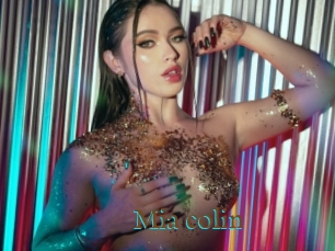 Mia_colin
