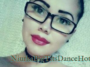 NiurkaBigTitsDanceHot