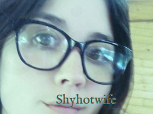 Shyhotwife